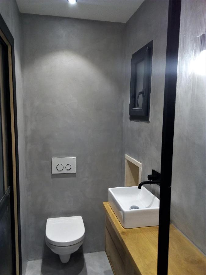 Le Petit Studio - 15 M2 - Centre Ville - Sorgue A 50 M LʼIsle-sur-la-Sorgue Exteriér fotografie