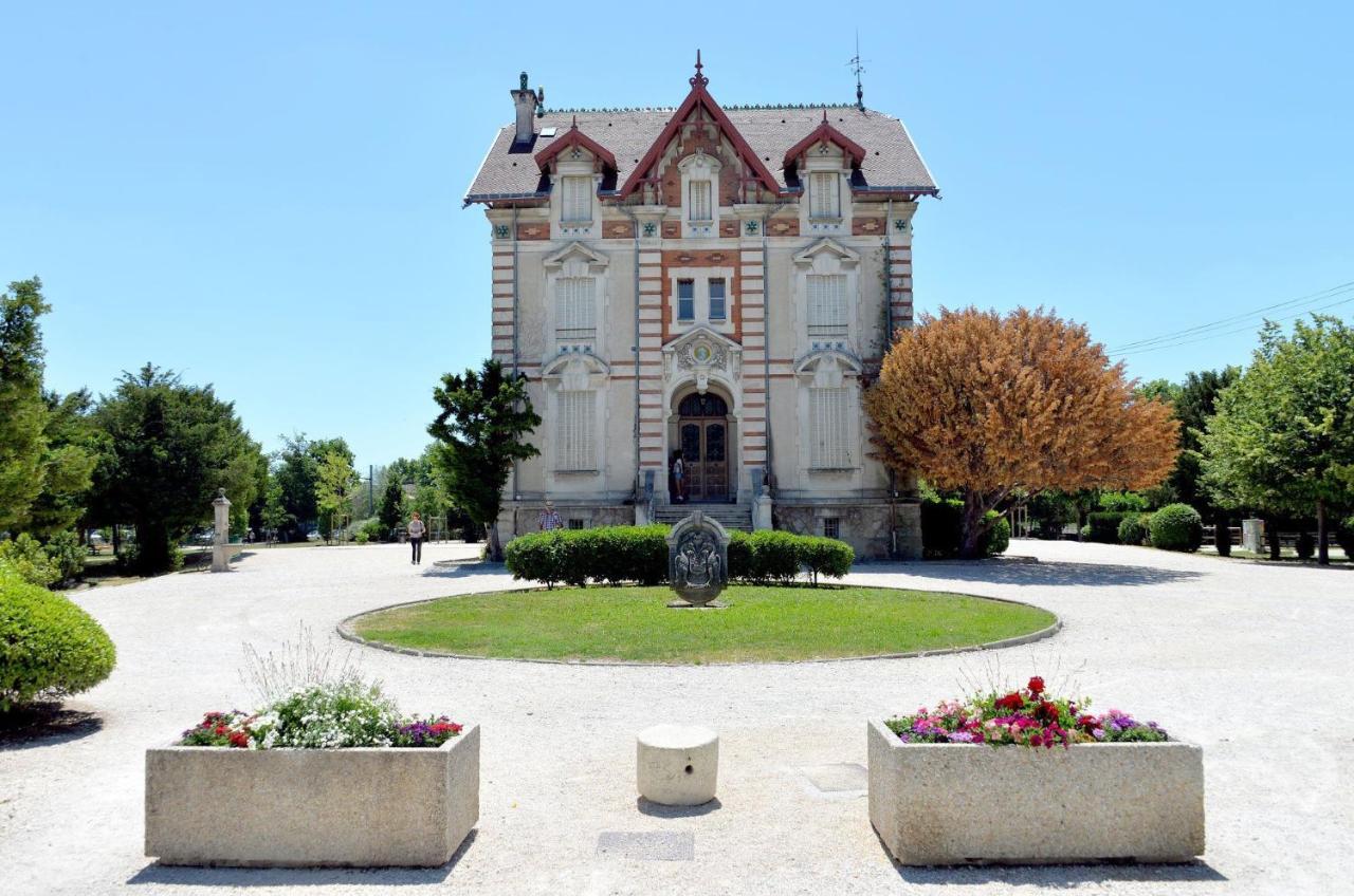 Le Petit Studio - 15 M2 - Centre Ville - Sorgue A 50 M LʼIsle-sur-la-Sorgue Exteriér fotografie