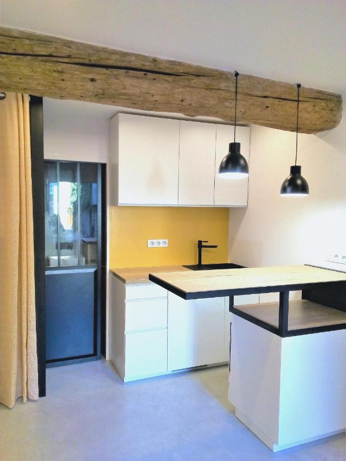 Le Petit Studio - 15 M2 - Centre Ville - Sorgue A 50 M LʼIsle-sur-la-Sorgue Exteriér fotografie